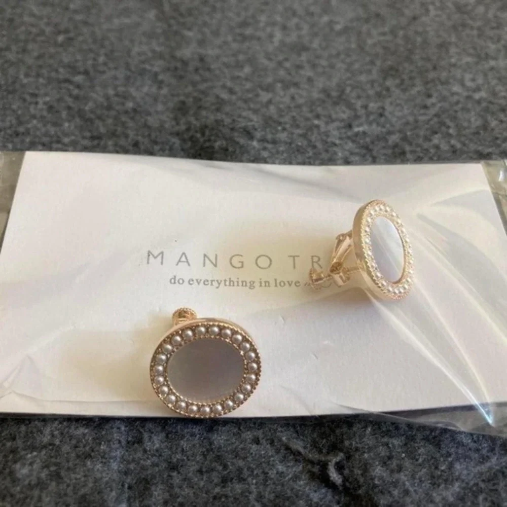 Mango Tree Gold Mother of Pearl Faux Pearl Clip On Earrings Screw‎ Back Studs